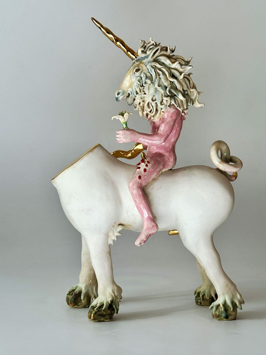 Escultura cerámica de Rafa Chacón